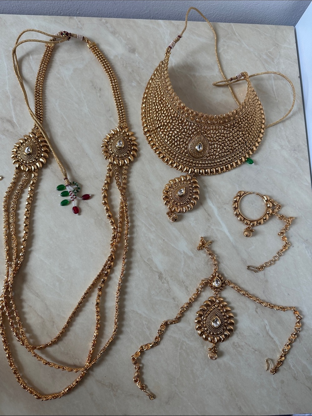 Gold-Tone Indian Traditional Women’s Bridal Jewelry Set